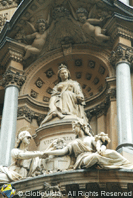 Queen Victoria statue Sydney GPO Building